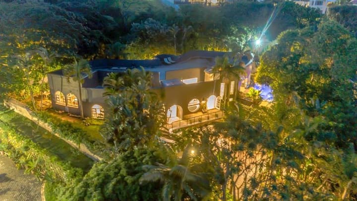 Luxury 6 Bedroom Villa For Sale In Zinkwazi Beach South Africa