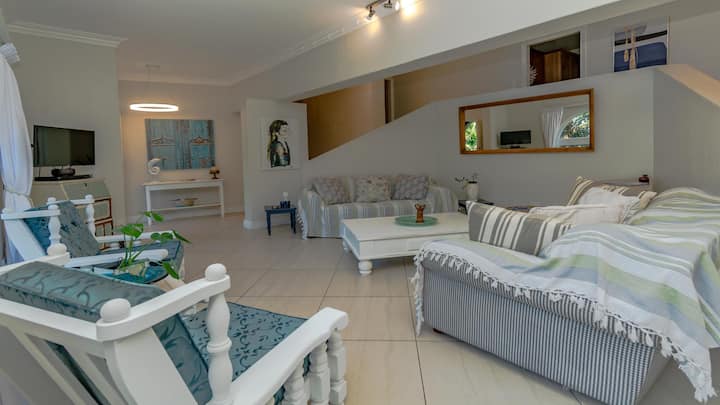 Luxury 6 Bedroom Villa For Sale In Zinkwazi Beach South Africa