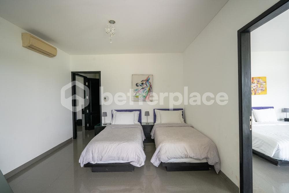 Stunning View Villa Mansion 5 Bedrooms in Ungasan – Bukit Jimbaran Very Close to GWK