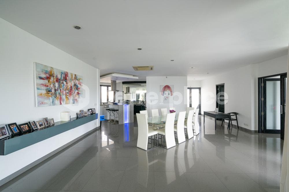 Stunning View Villa Mansion 5 Bedrooms in Ungasan – Bukit Jimbaran Very Close to GWK