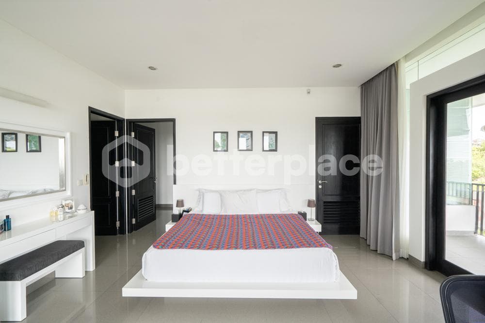 Stunning View Villa Mansion 5 Bedrooms in Ungasan – Bukit Jimbaran Very Close to GWK