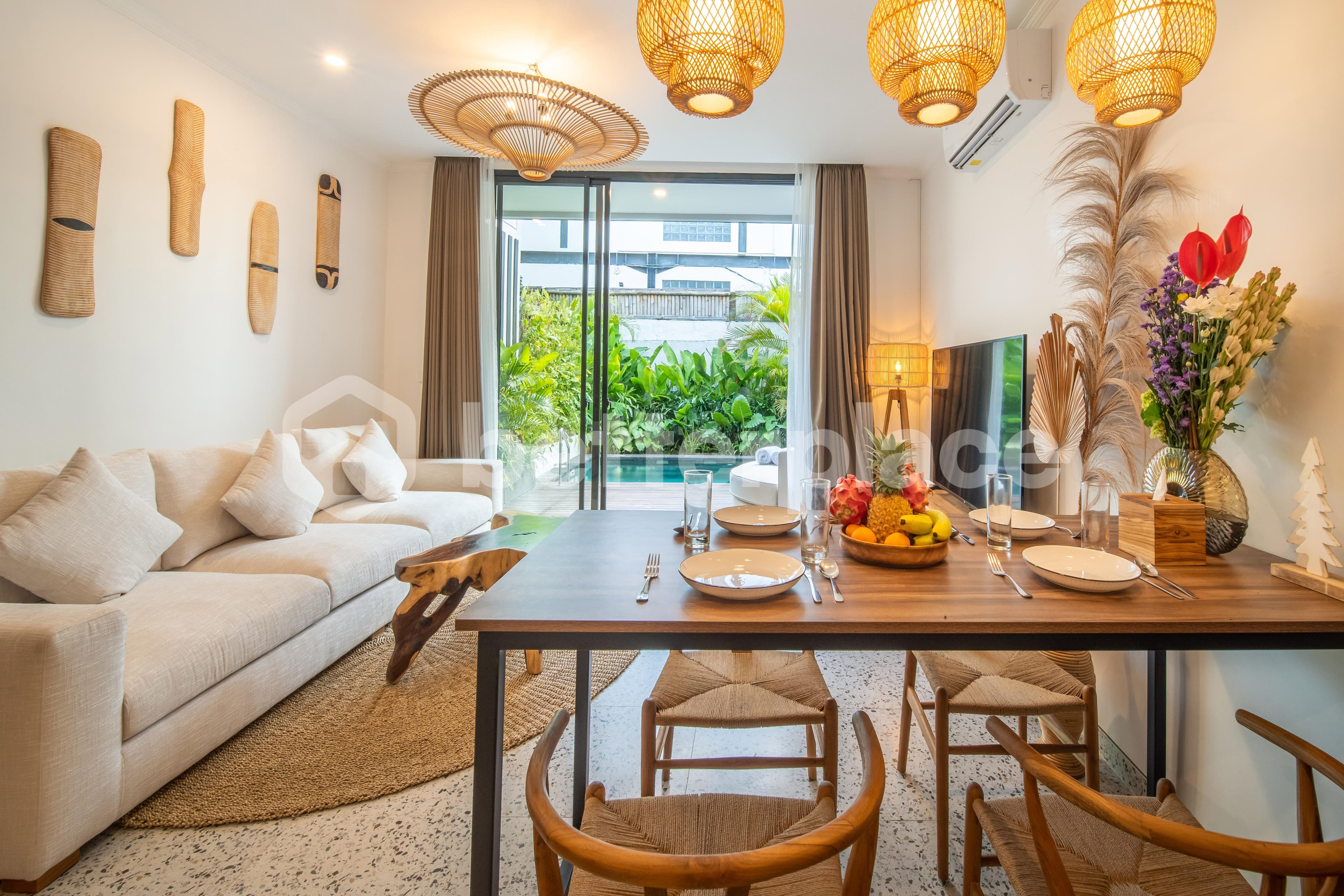 Stunning and Modern 2 Bedroom Villa in Berawa