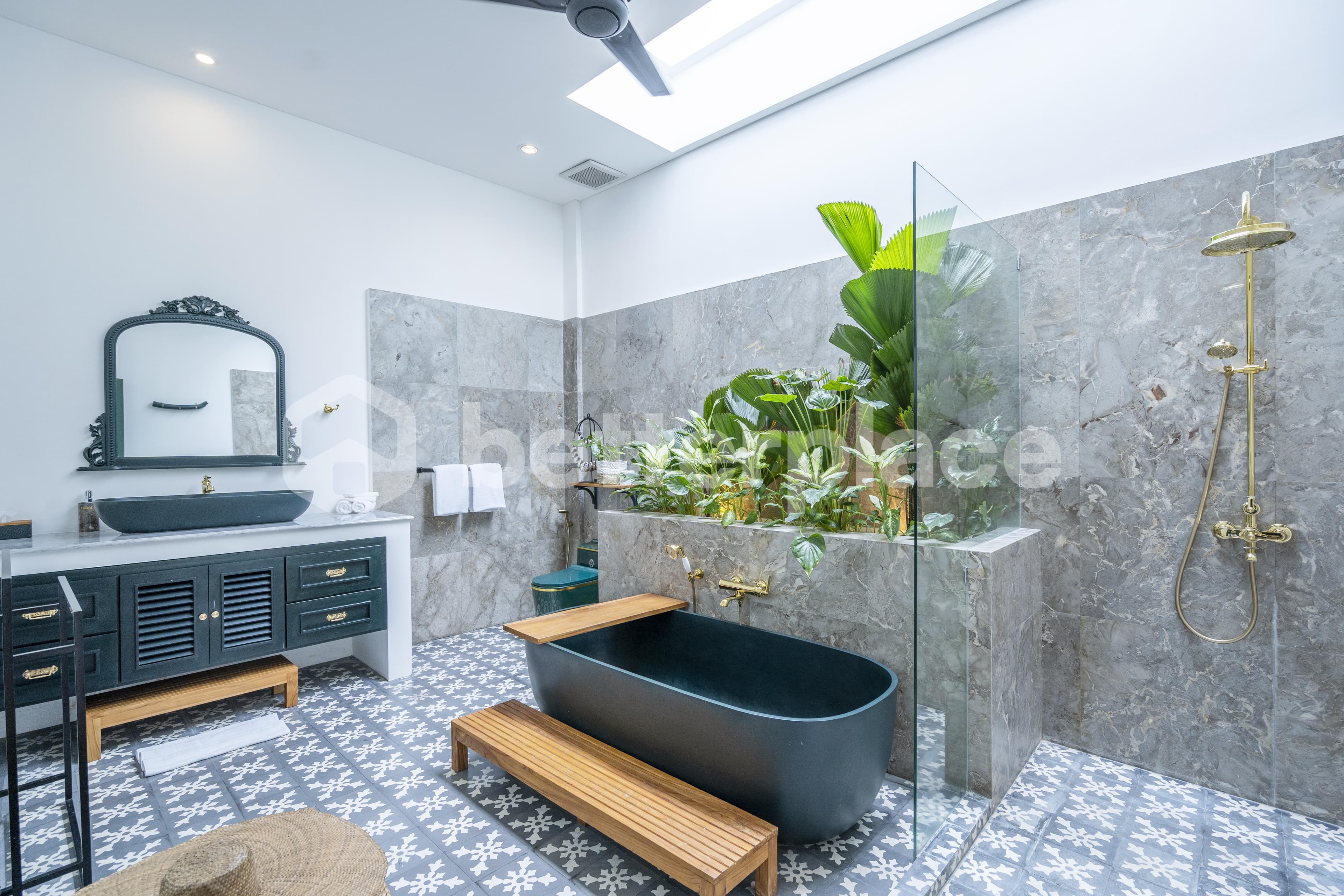 Brand New 4 Bedroom Villa in The Heart of Berawa