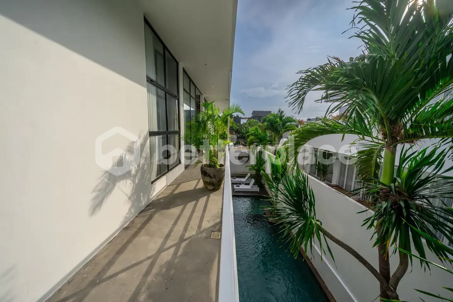 https://esalesinternational.com/?post_type=property&p=348737