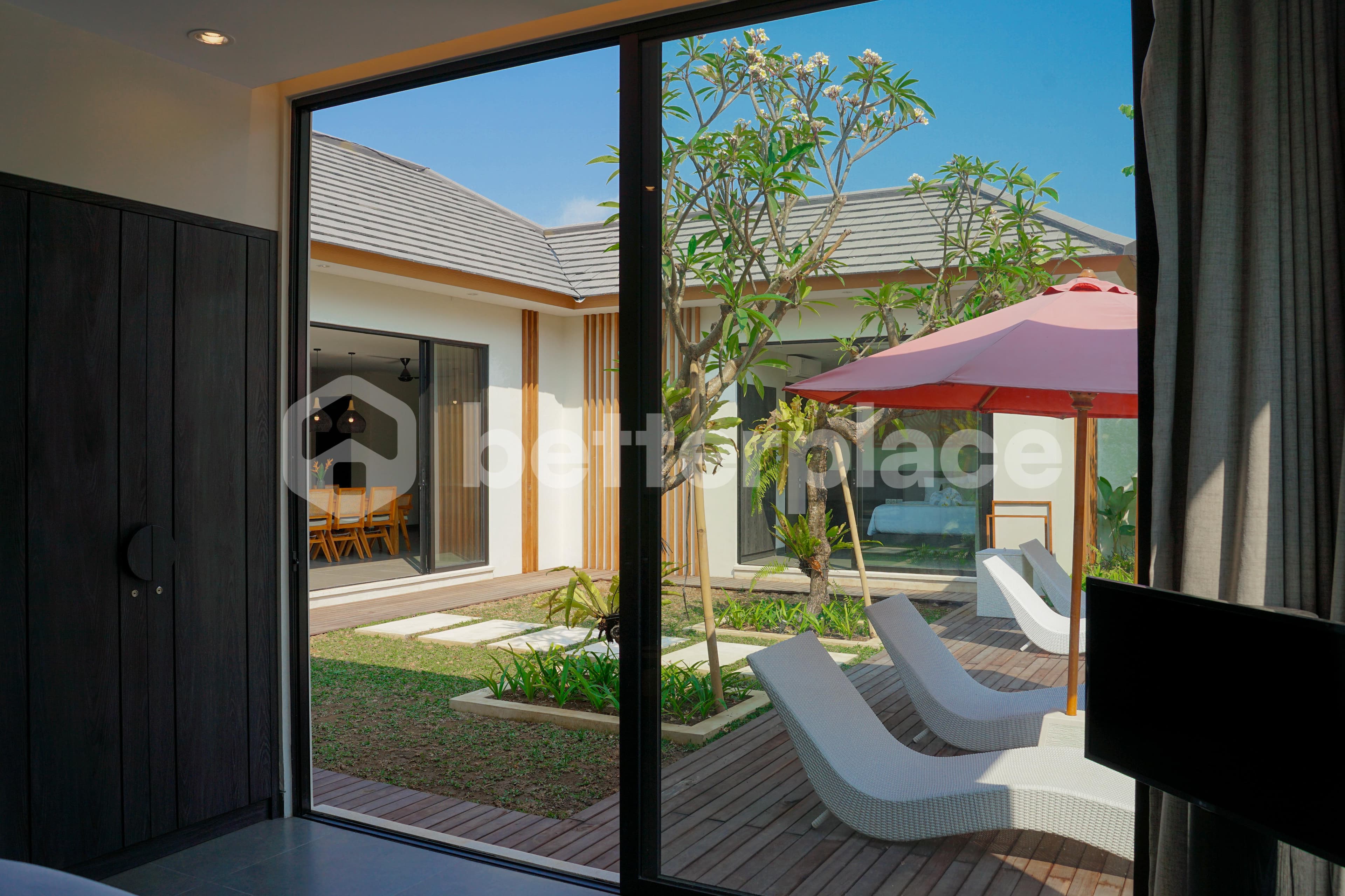 Contemporary Elegance in Babakan – Exceptional 4-Bedroom Villa with Pool