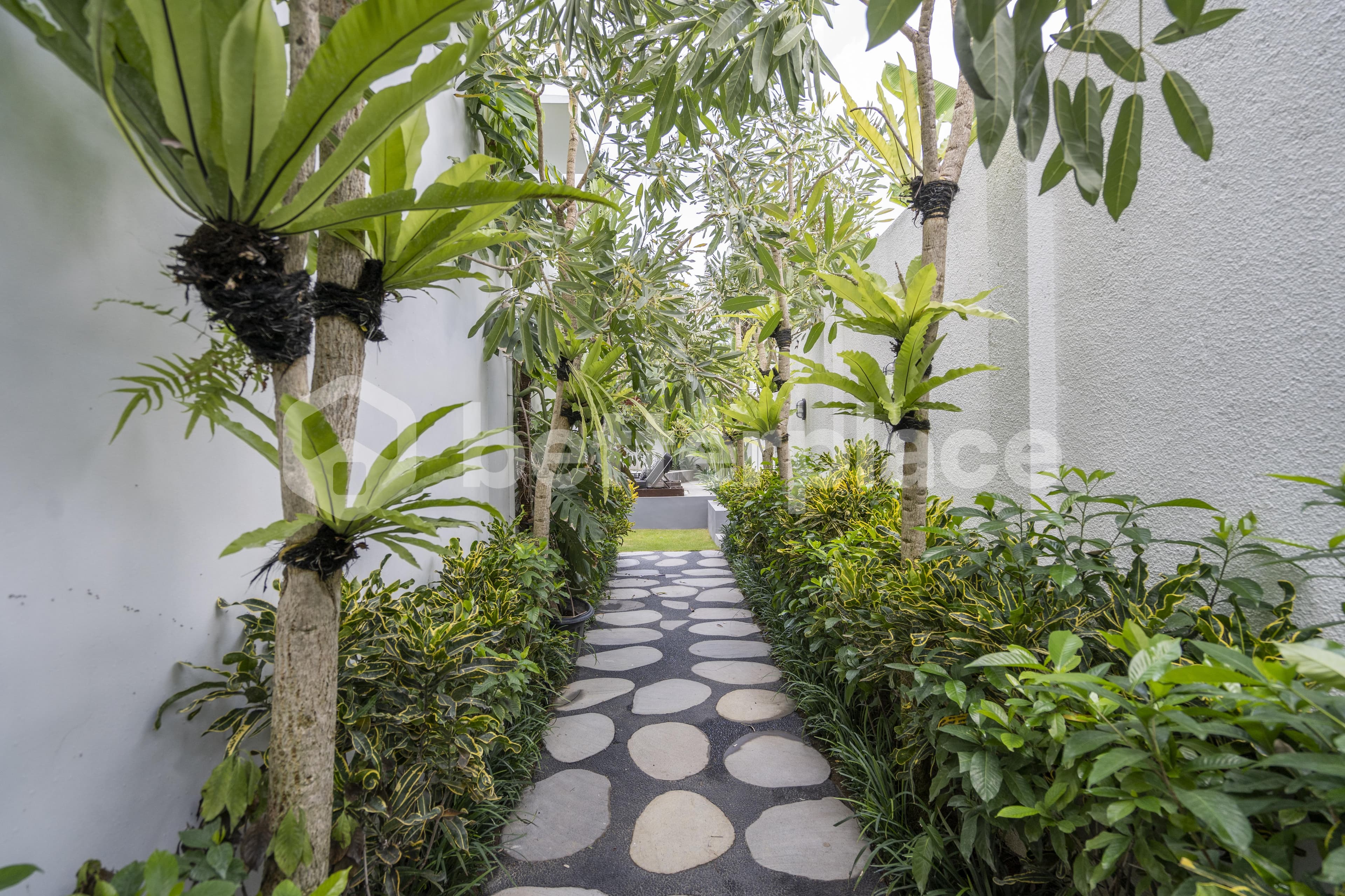 Brand New 4 Bedroom Villa in The Heart of Berawa