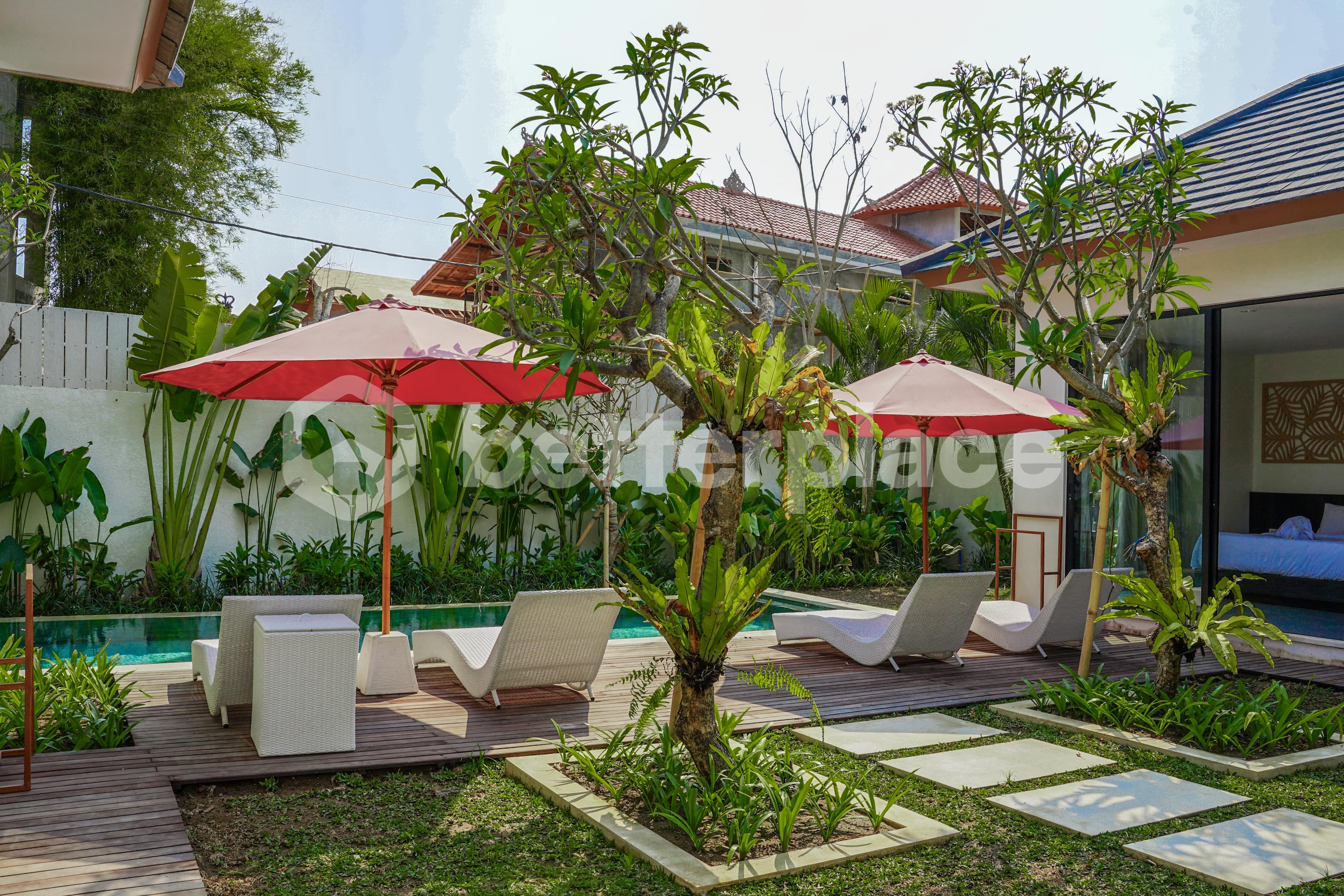 Contemporary Elegance in Babakan – Exceptional 4-Bedroom Villa with Pool