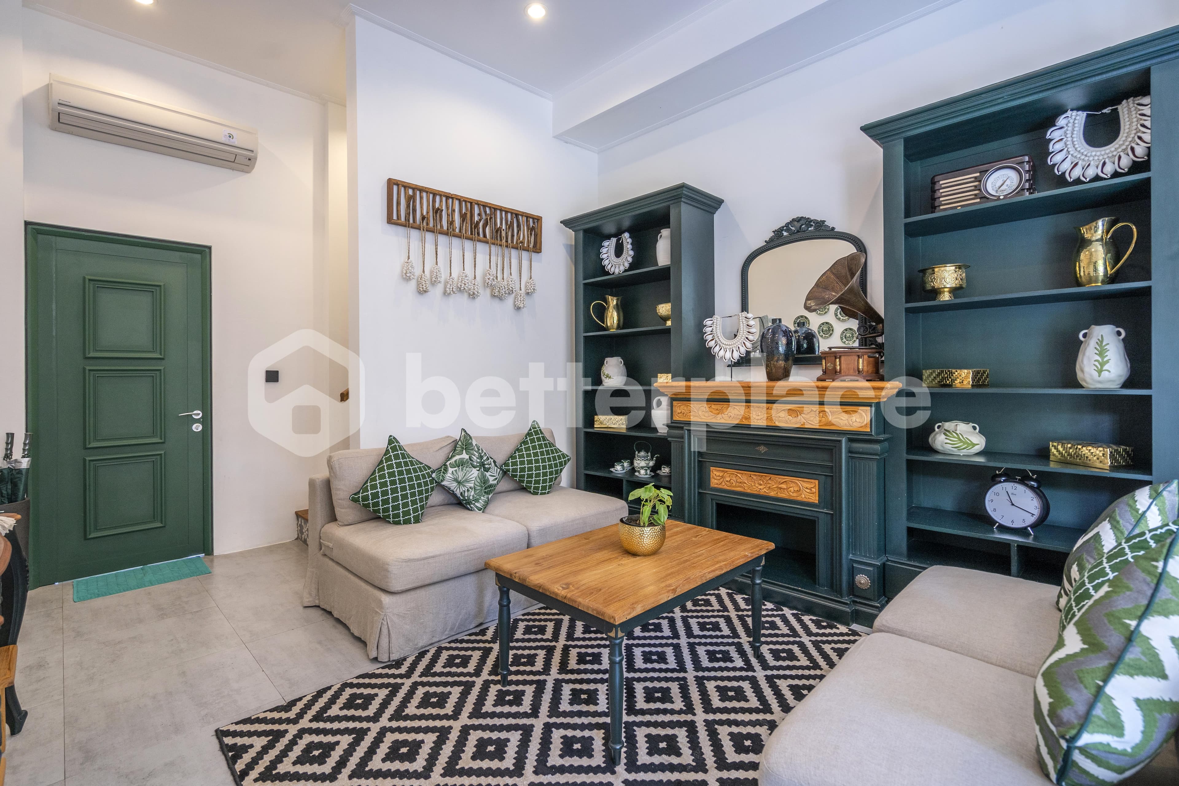 Brand New 4 Bedroom Villa in The Heart of Berawa