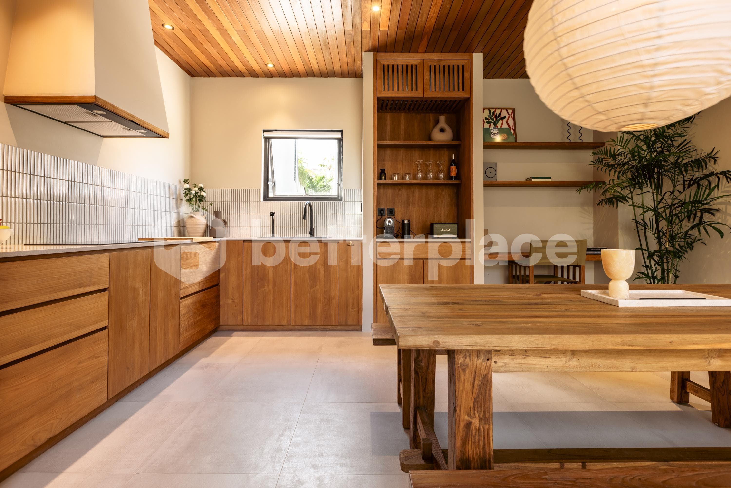 A Fully Licensed, Turnkey Retreat in the Heart of Seseh’s, A Few Minutes to The Beach