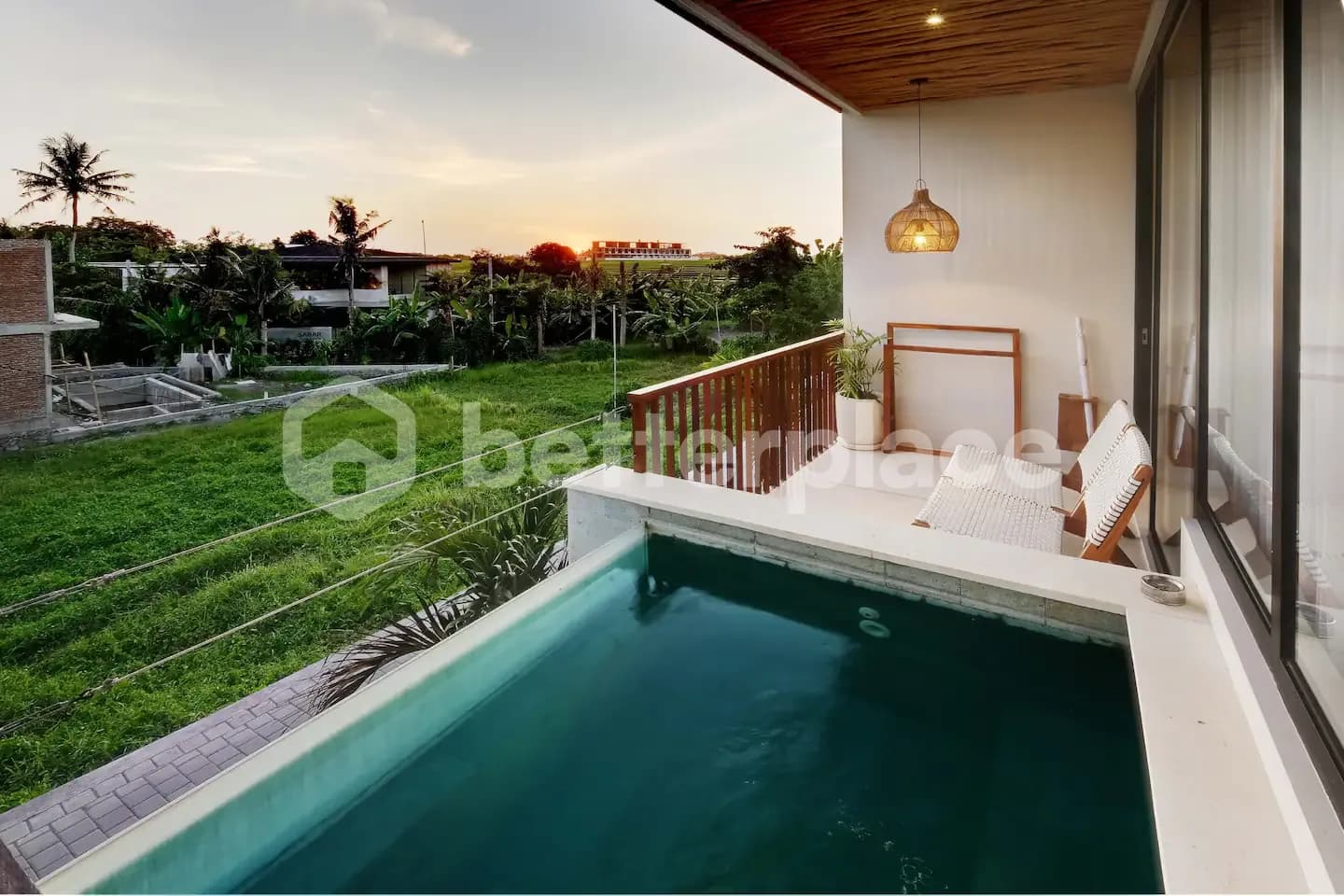 New Stylish One-Bedroom Apartment in The Vibrant Heart of Pererenan! Perfect for Living and as an Investment