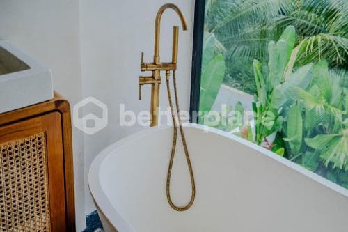 Income-Generating Ubud Gem – Stylish Fully Furnished 2-Bed Villa with High-Rated Booking Accounts, Dedicated Staff, and Seamless Ownership Transition