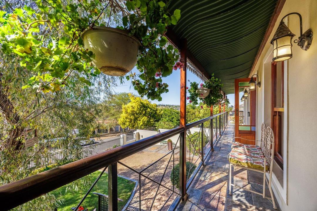 Luxury 3 Bed Villa For Sale in Durbanville Cape Town Western Cape South Africa