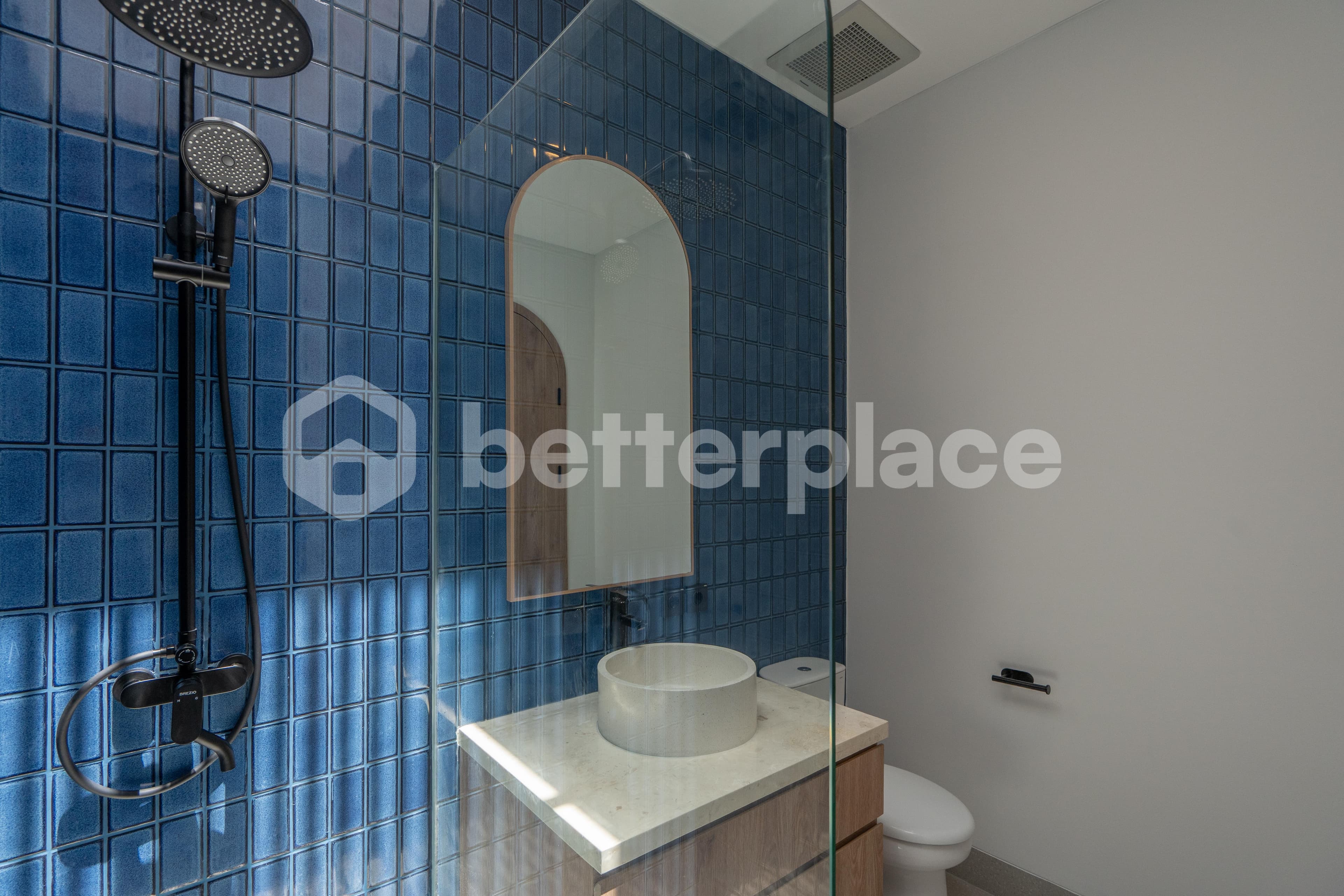 Modern Luxury Oasis, 3 Bedroom Villa in Umalas, A Great Investment Opportunity