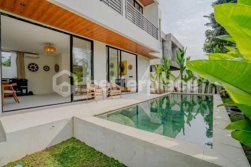 Income-Generating Ubud Gem – Stylish Fully Furnished 2-Bed Villa with High-Rated Booking Accounts, Dedicated Staff, and Seamless Ownership Transition
