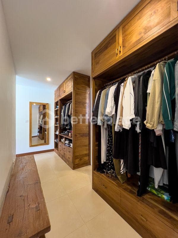 Stunning 3 Bedroom Villa in Kedungung, A Few Minutes to the Beach