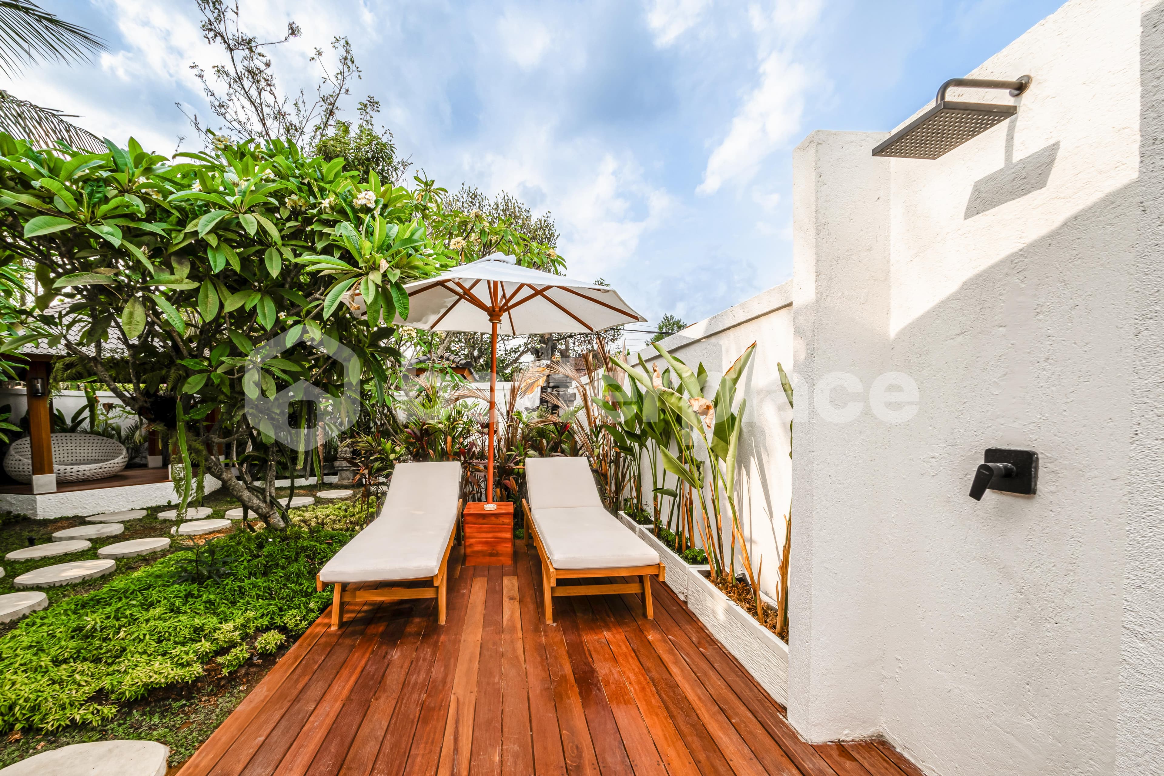 Modern Tropical 1-Bedroom Leasehold Villa in Sayan, Ubud