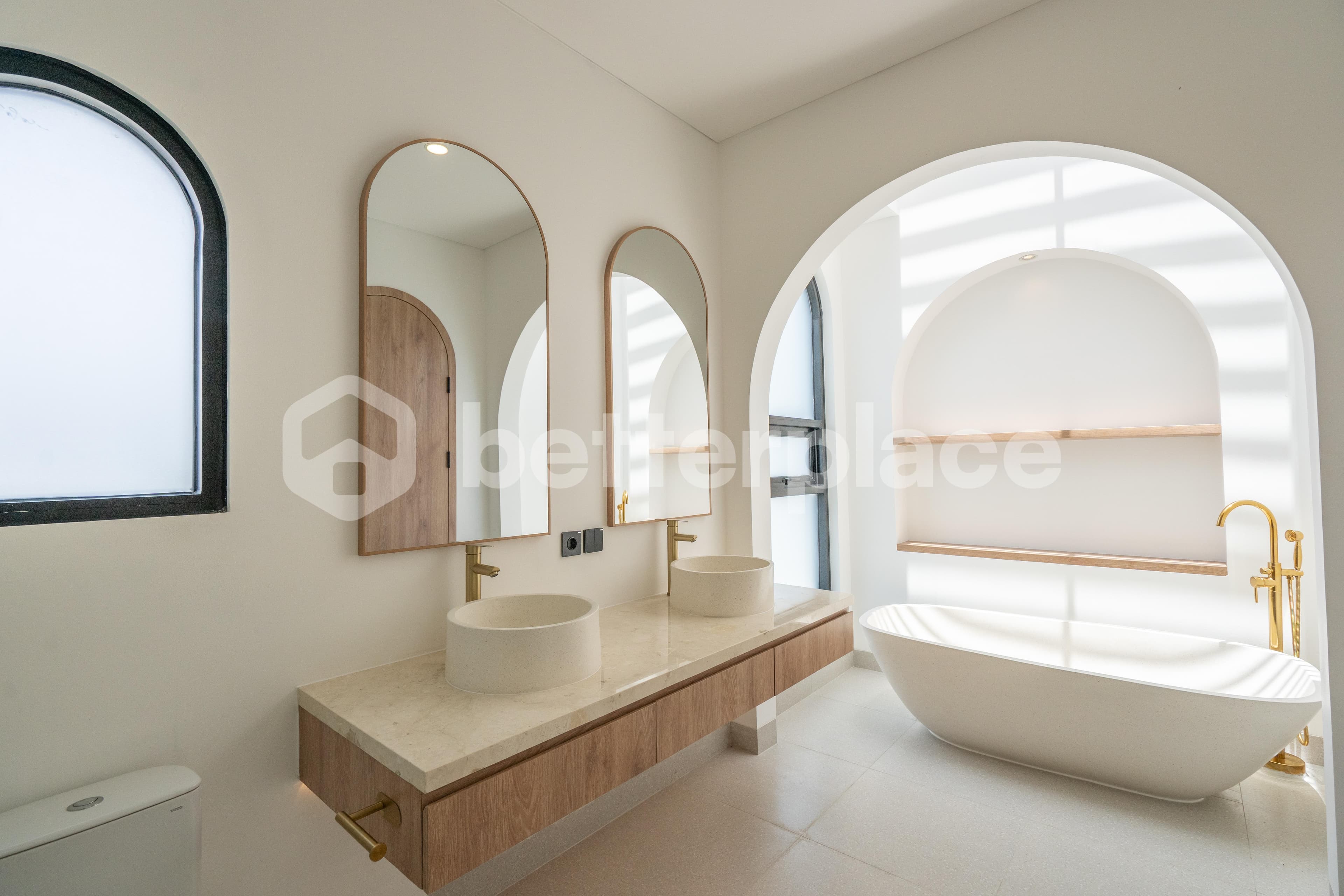 Modern Luxury Oasis, 3 Bedroom Villa in Umalas, A Great Investment Opportunity
