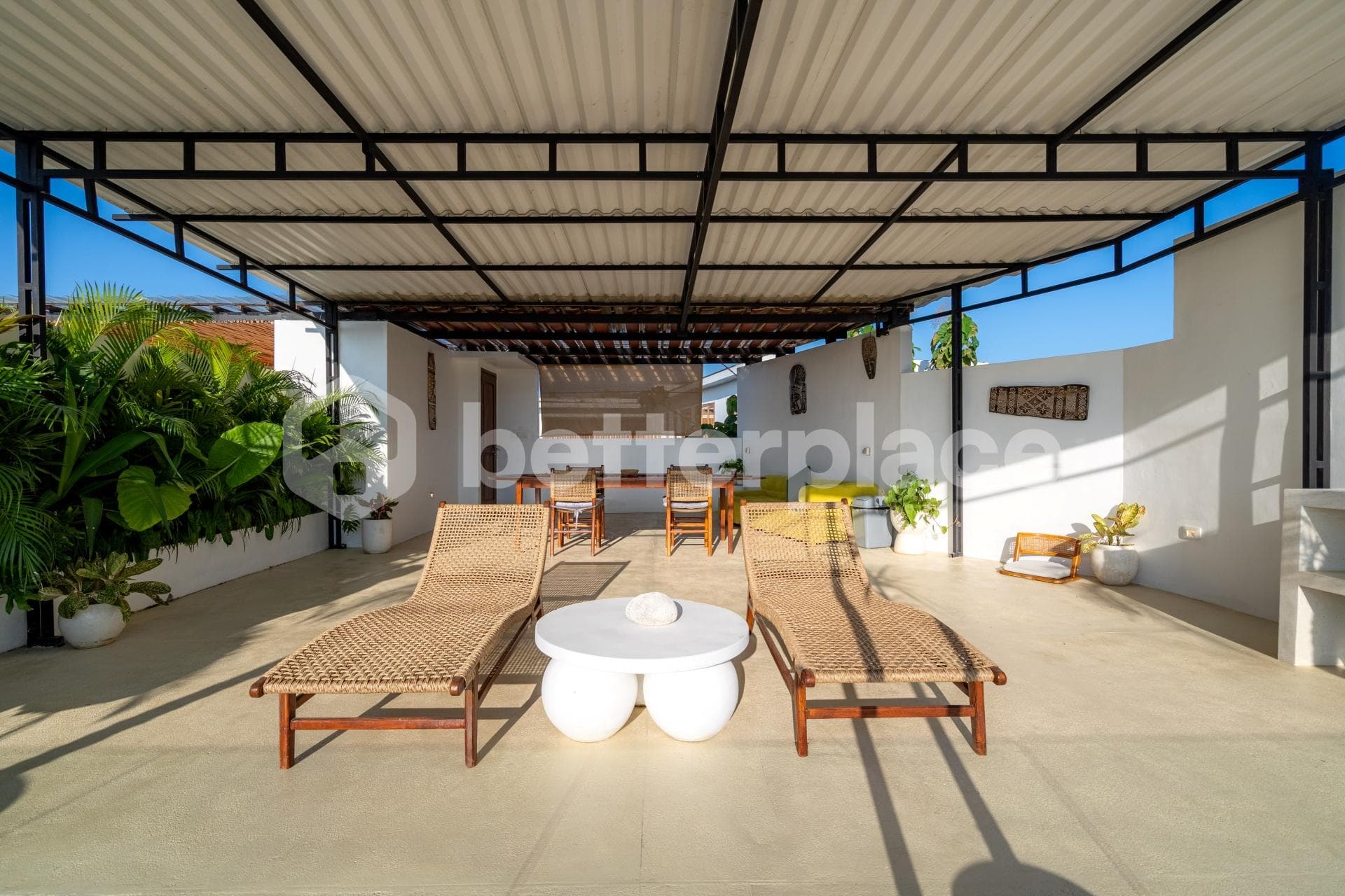 Discover this Stunning Fully Furnished Leasehold Villa with Pools & Sauna in Uluwatu