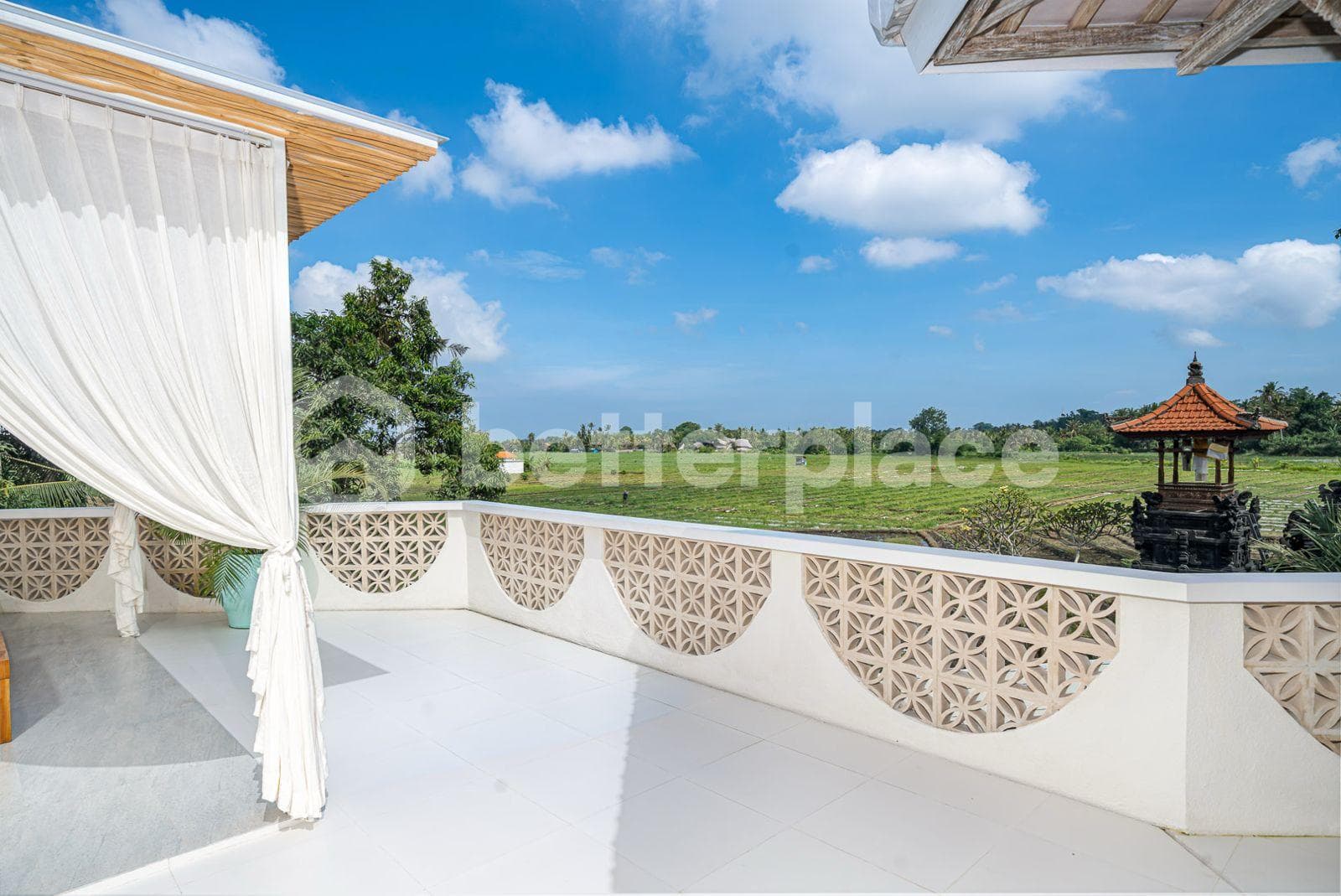 Refined Living Surrounded by Nature – A Fully Furnished Four-Bedroom Villa with Panoramic Sunset and Rice Field Views, Blending Privacy, Scenic Beauty, and Enduring Investment Appeal