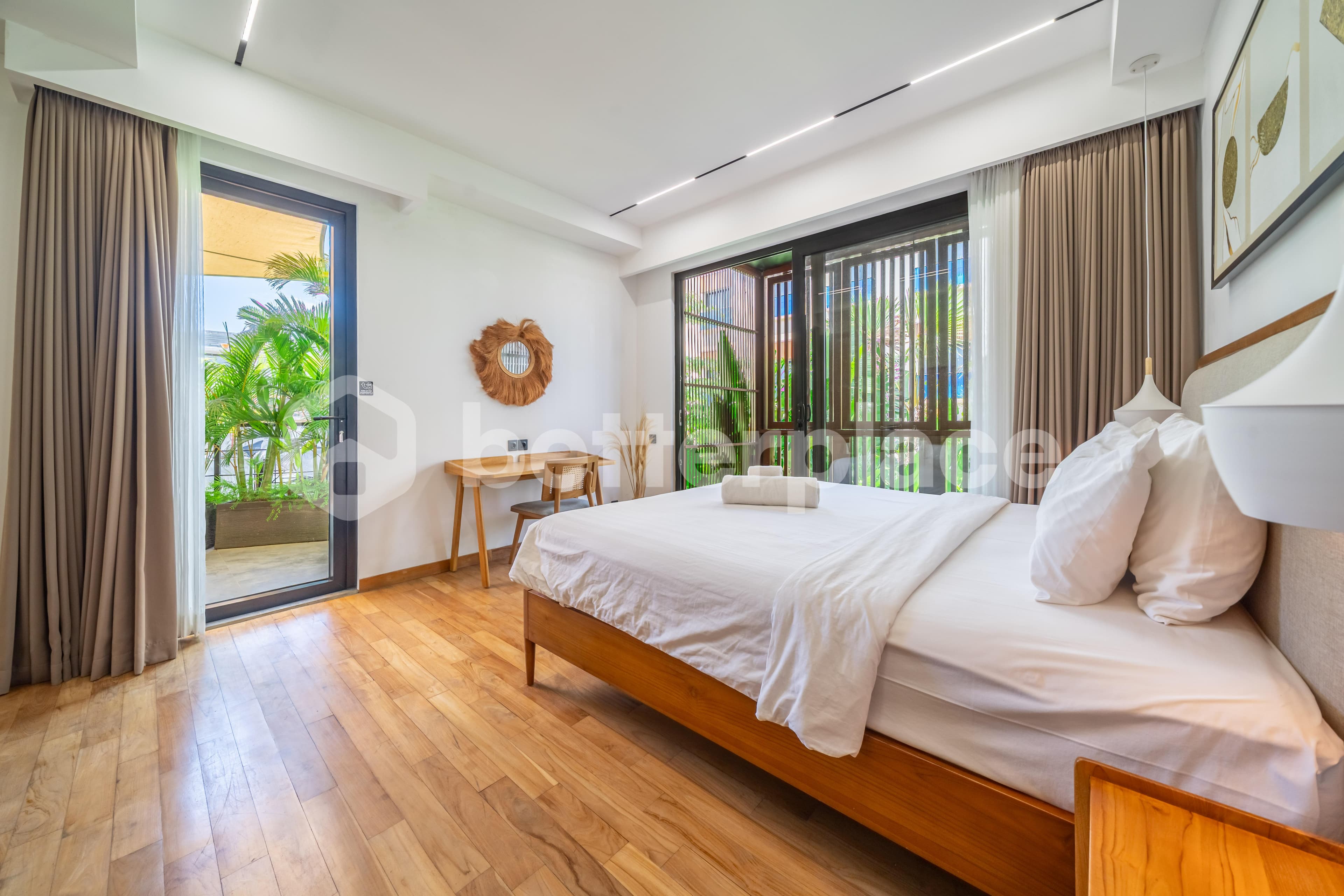 Stunning 3 Bedroom Villa in Batu Bolong, Just Steps Away from the Beach