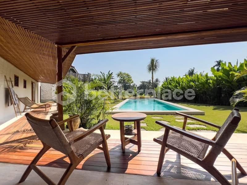 Stunning 3 Bedroom Villa in Kedungung, A Few Minutes to the Beach
