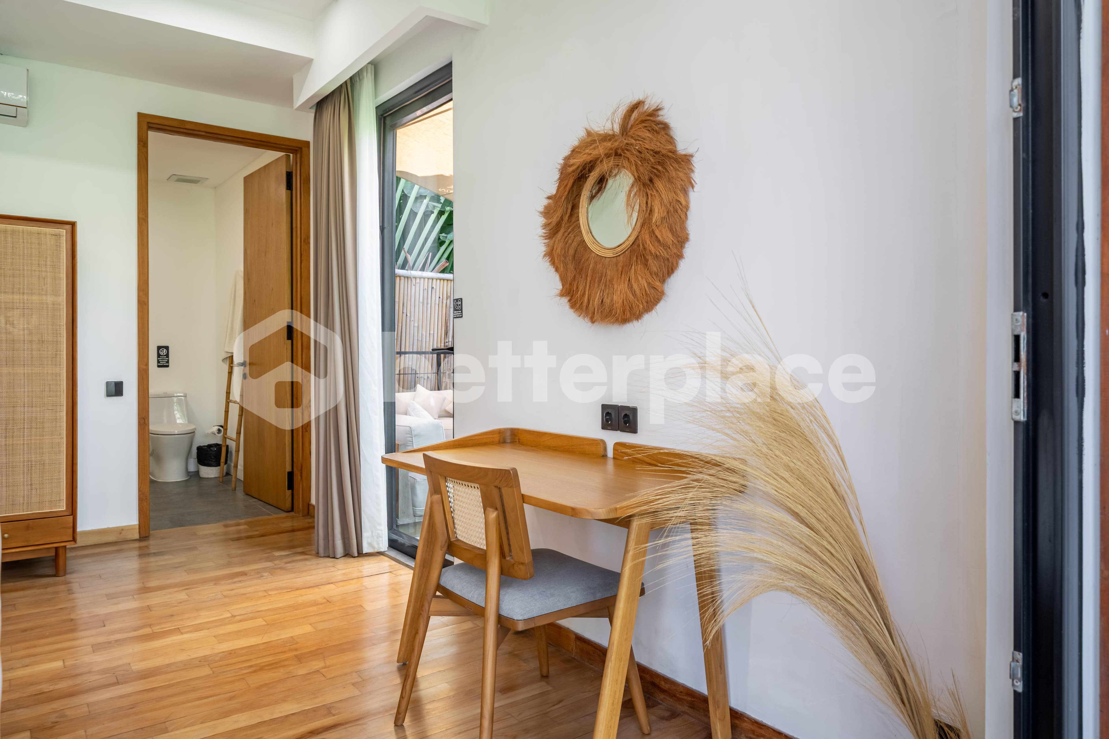 Stunning 3 Bedroom Villa in Batu Bolong, Just Steps Away from the Beach