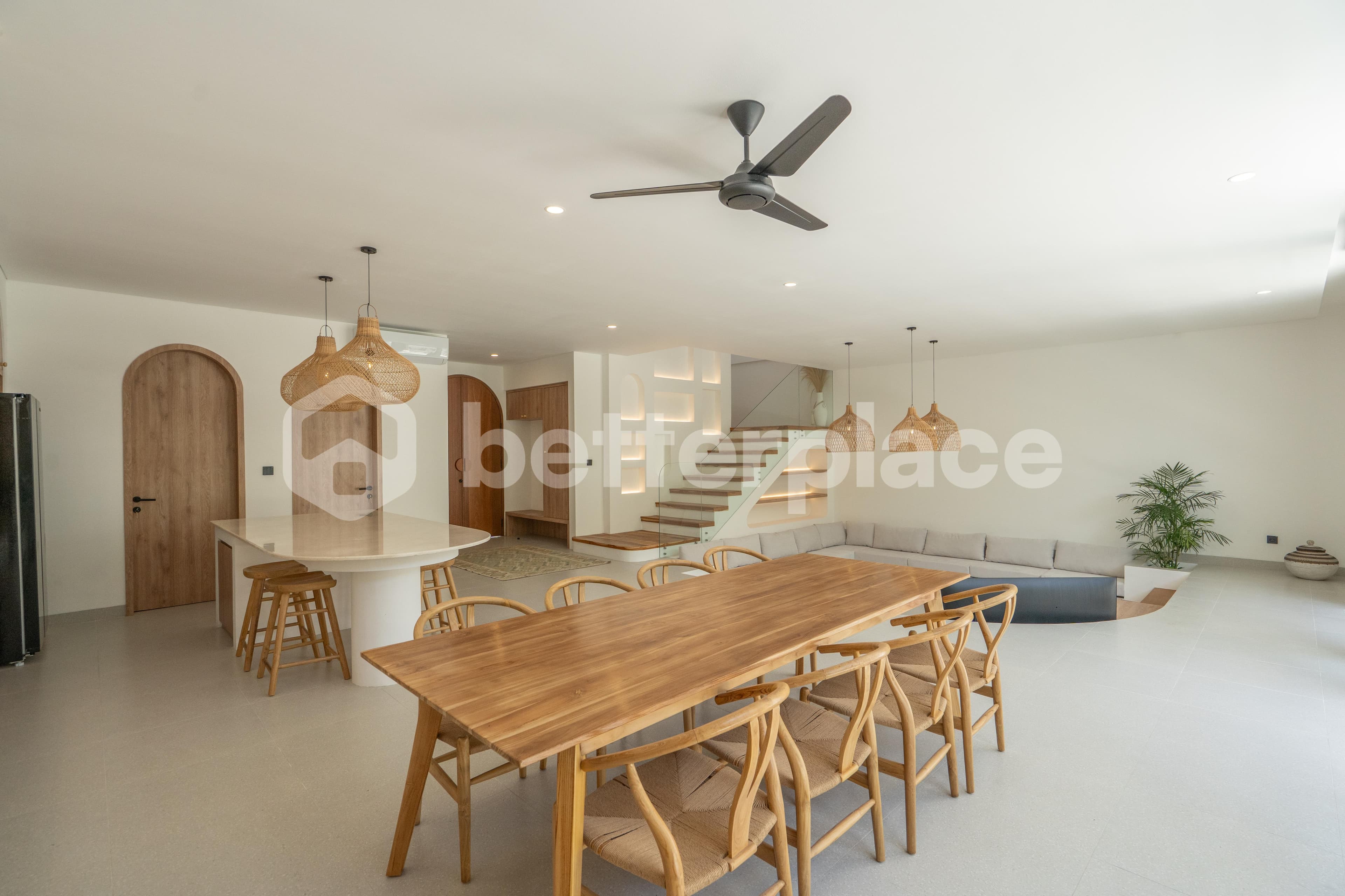 Modern Luxury Oasis, 3 Bedroom Villa in Umalas, A Great Investment Opportunity