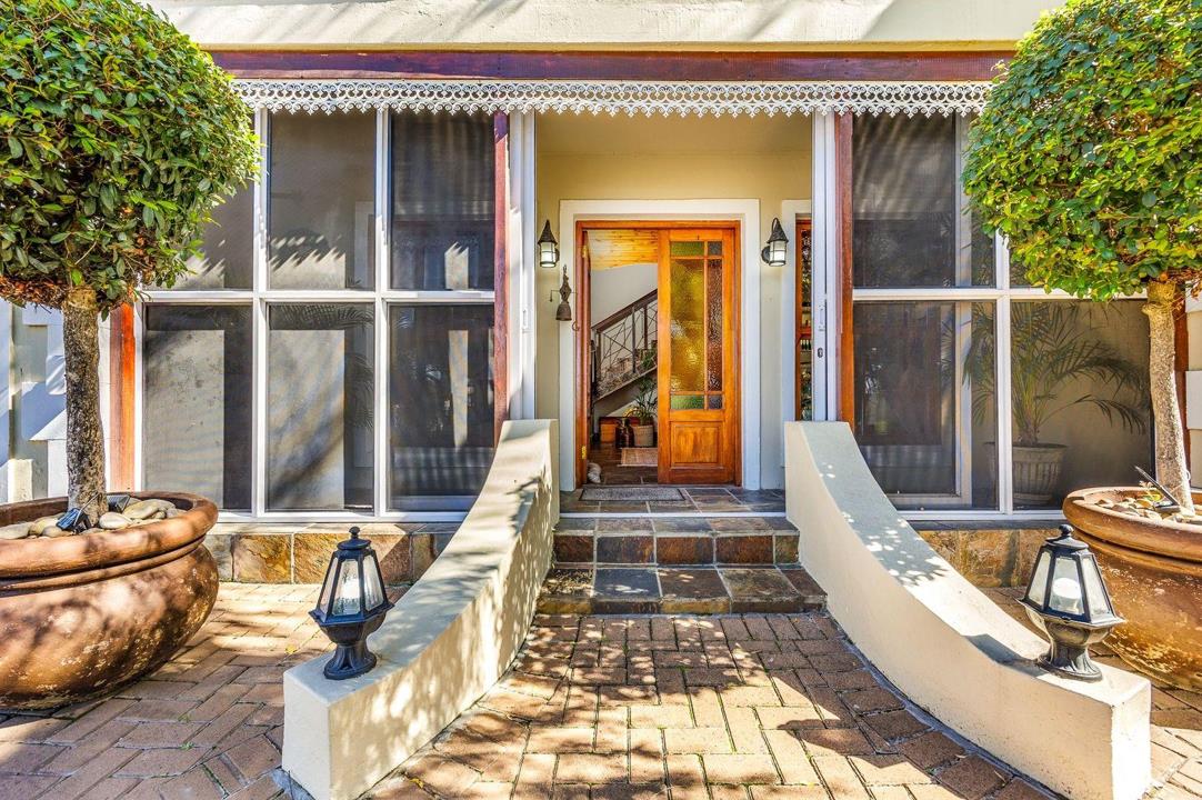 Luxury 3 Bed Villa For Sale in Durbanville Cape Town Western Cape South Africa