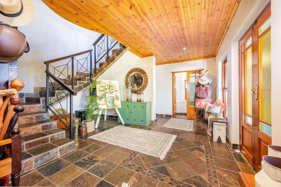 Luxury 3 Bed Villa For Sale in Durbanville Cape Town Western Cape South Africa