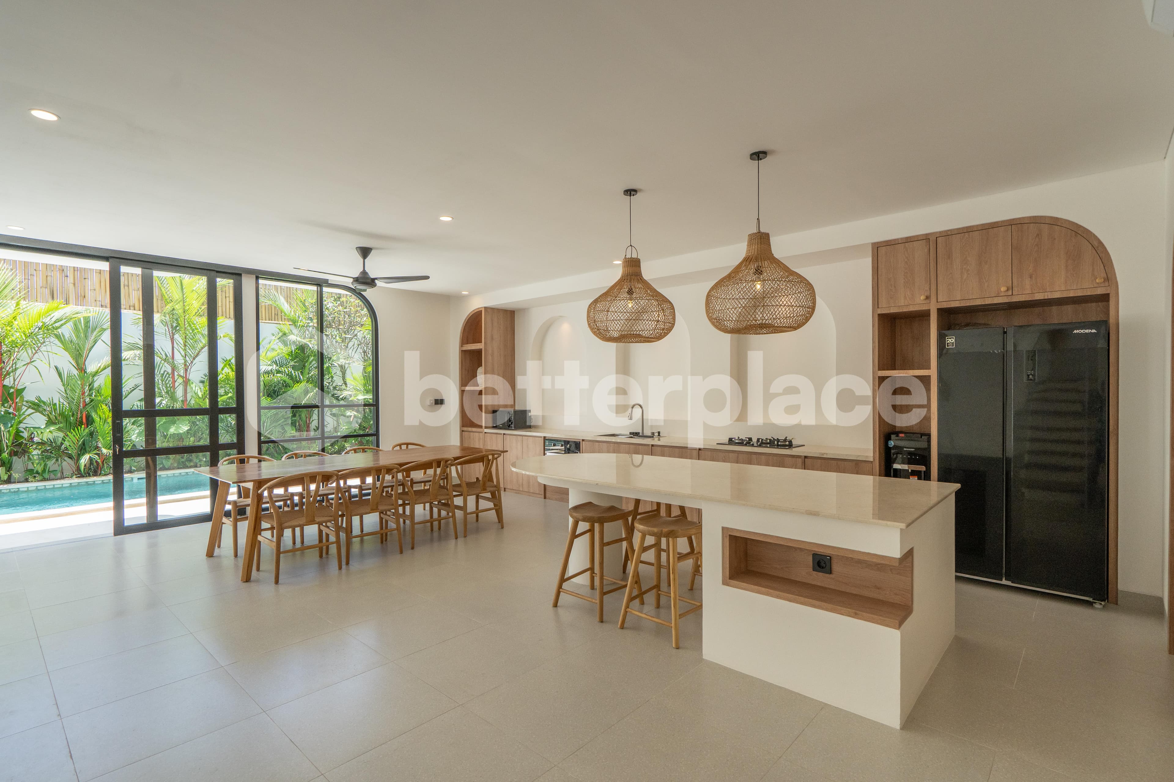 Modern Luxury Oasis, 3 Bedroom Villa in Umalas, A Great Investment Opportunity