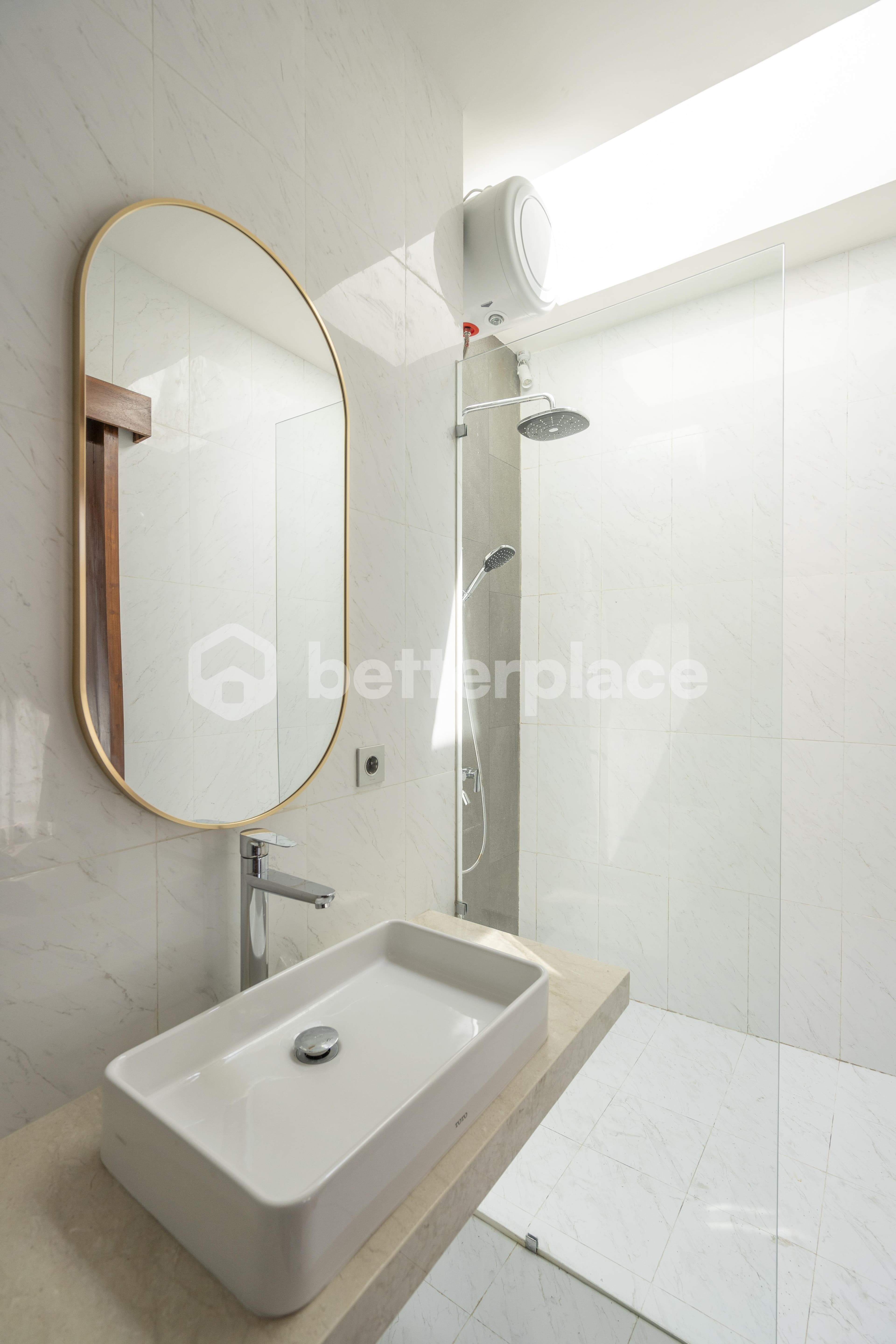 Modern 2 Bedroom in Kerobokan, Ideal for Living and Investment