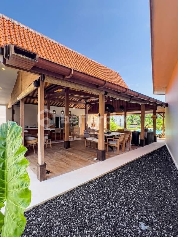 Stunning 3 Bedroom Villa in Kedungung, A Few Minutes to the Beach