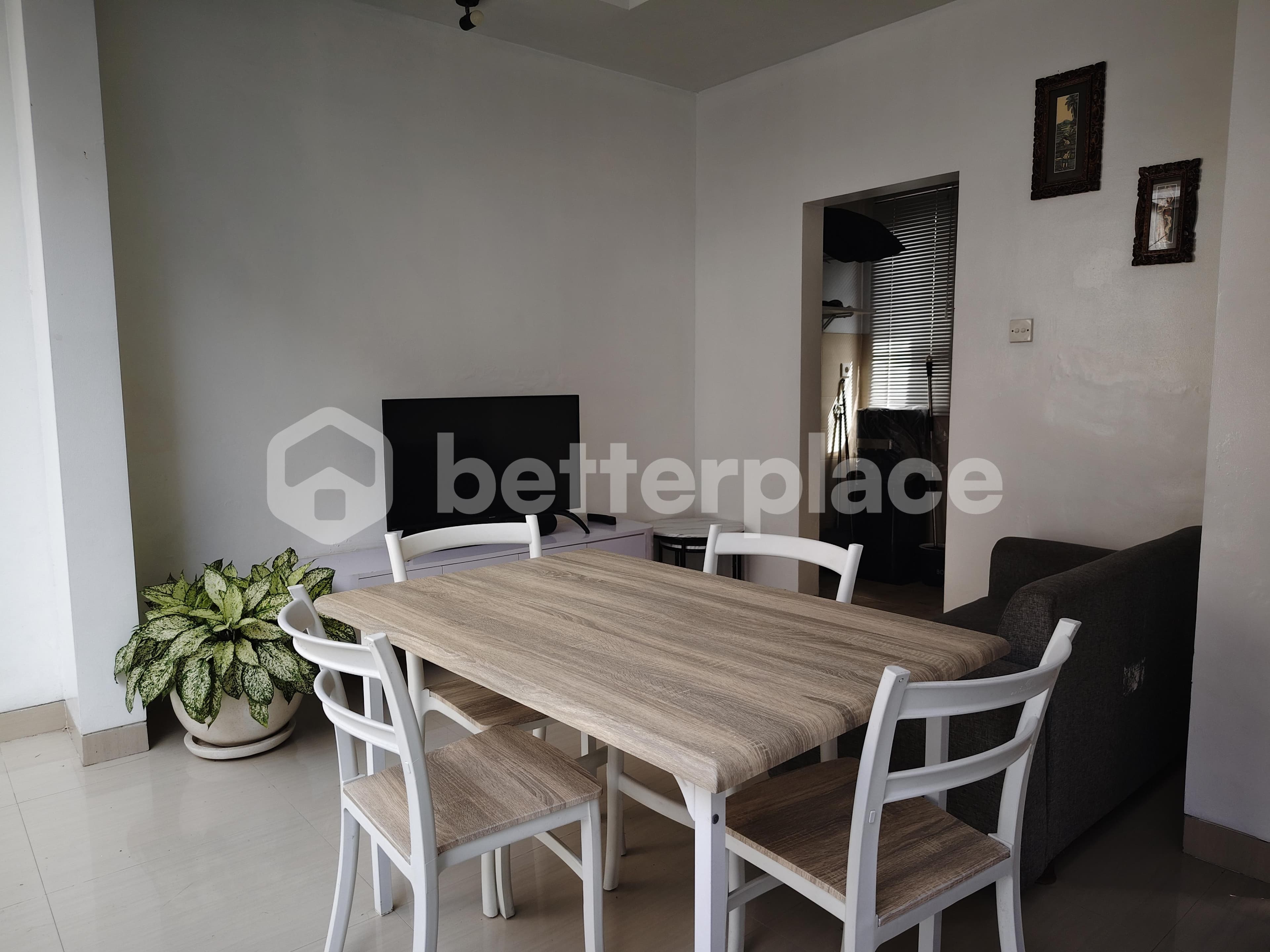 Comfortable Freehold Villa in a Peaceful Kerobokan Residential Complex