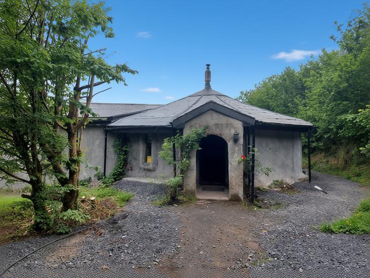 Stunning 2 Bed Irish Cottage For Sale In Foxford County Mayo Ireland