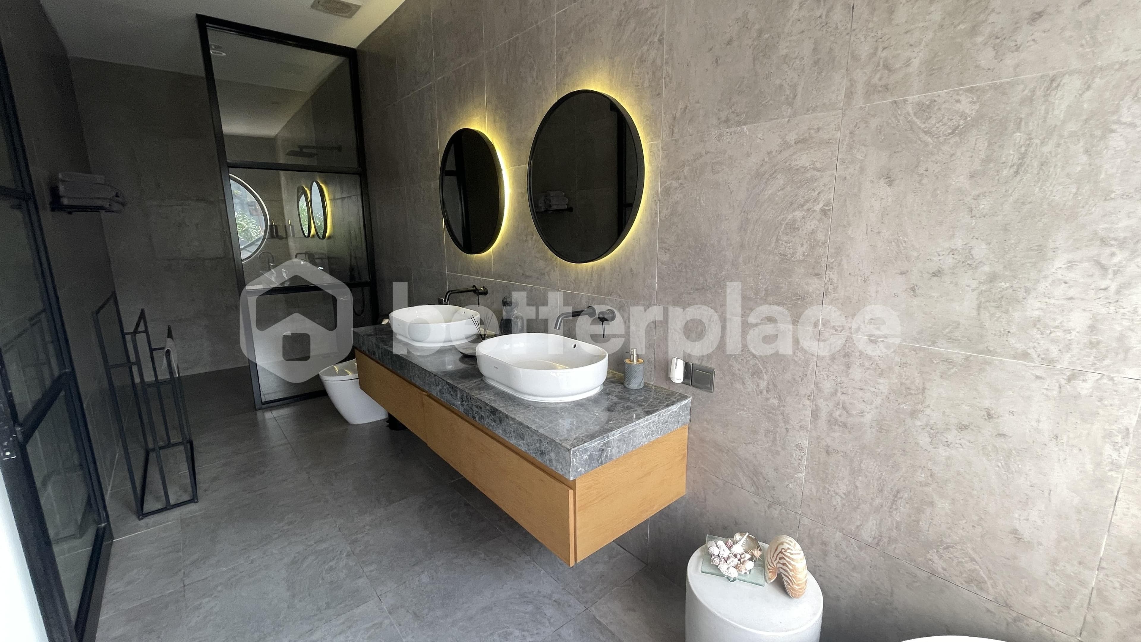 Riverside Three Bedroom Leasehold Villa in Tumbak Bayuh