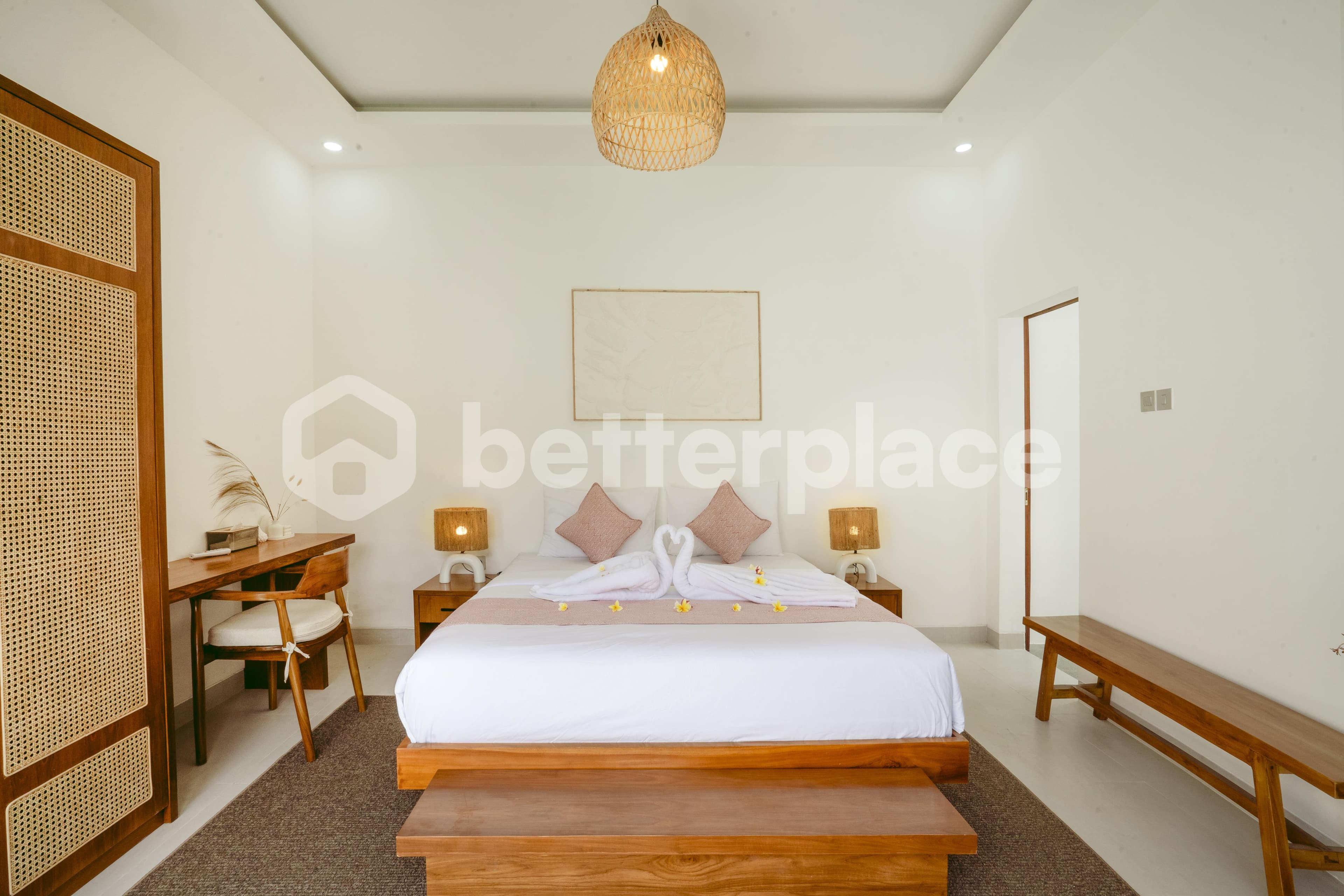 Modern Tropical 2 Bedroom Villa in Seminyak, A Prime Investment Opportunity