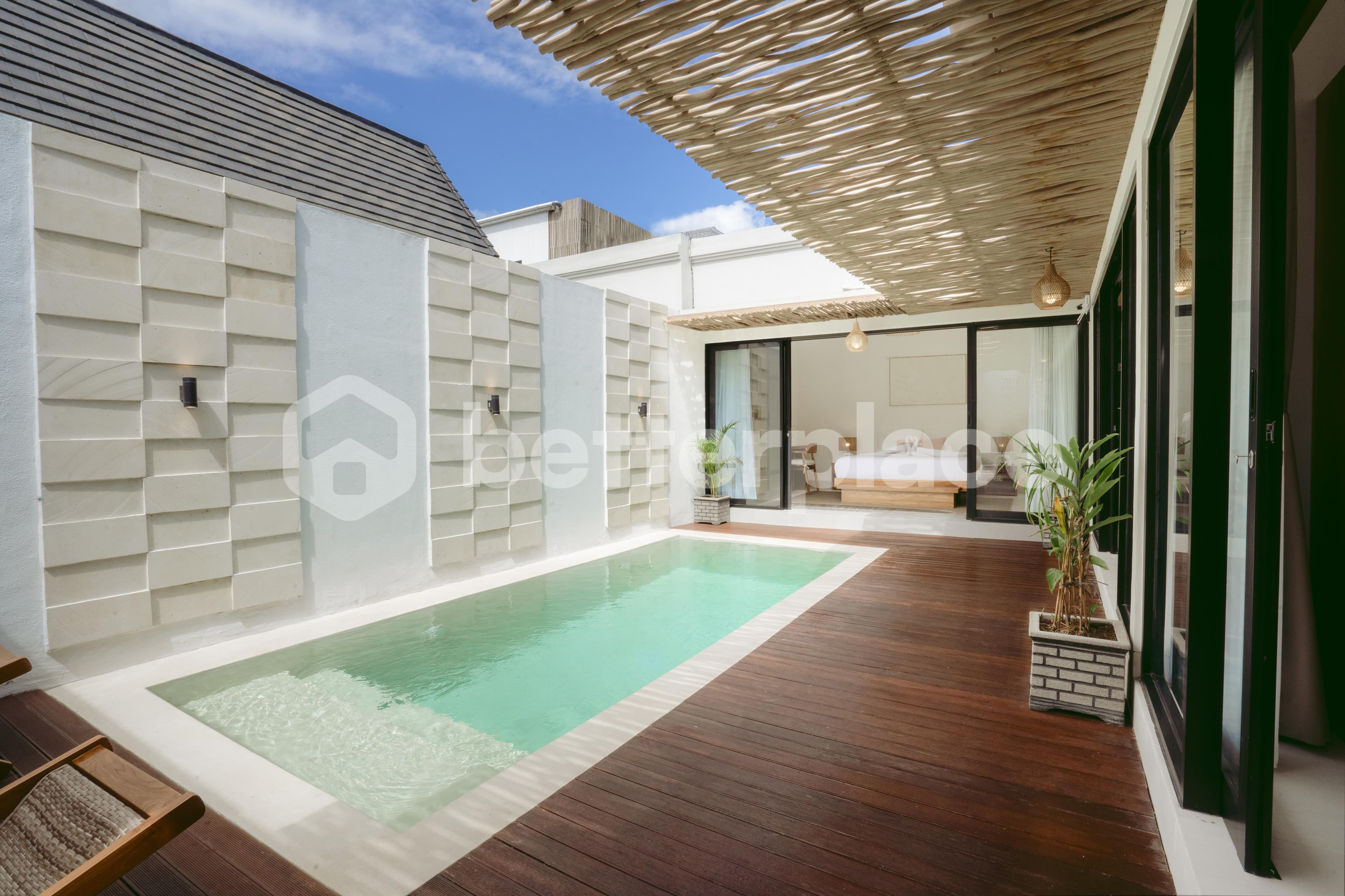 Modern Tropical 2 Bedroom Villa in Seminyak, A Prime Investment Opportunity