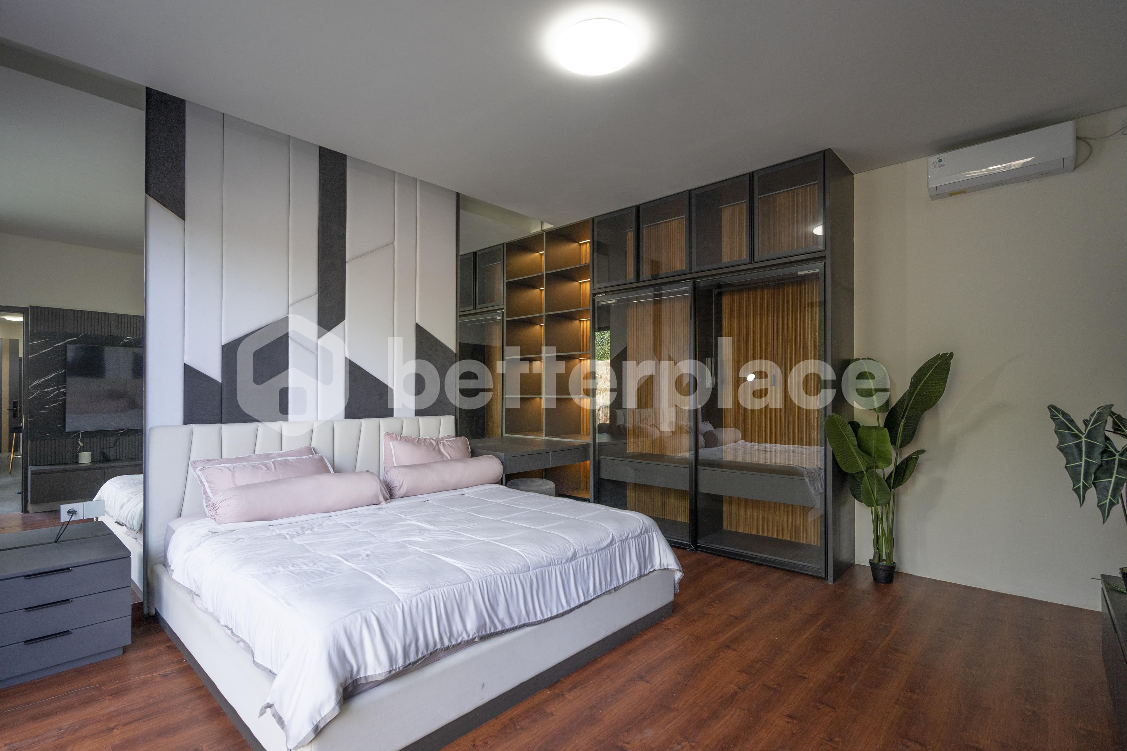 Modern 3 Bedroom Villa in Kerobokan, A Great Investment Opportunity