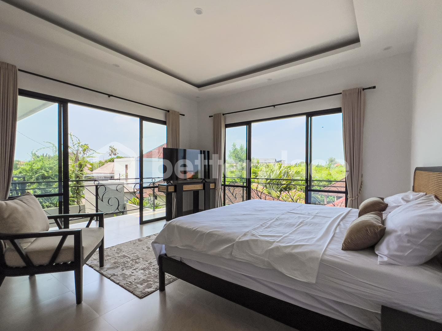 Modern 3 Bedroom Villa in Seminyak – Saraswati Premium Leasehold Investment in Bali’s Lifestyle Hub