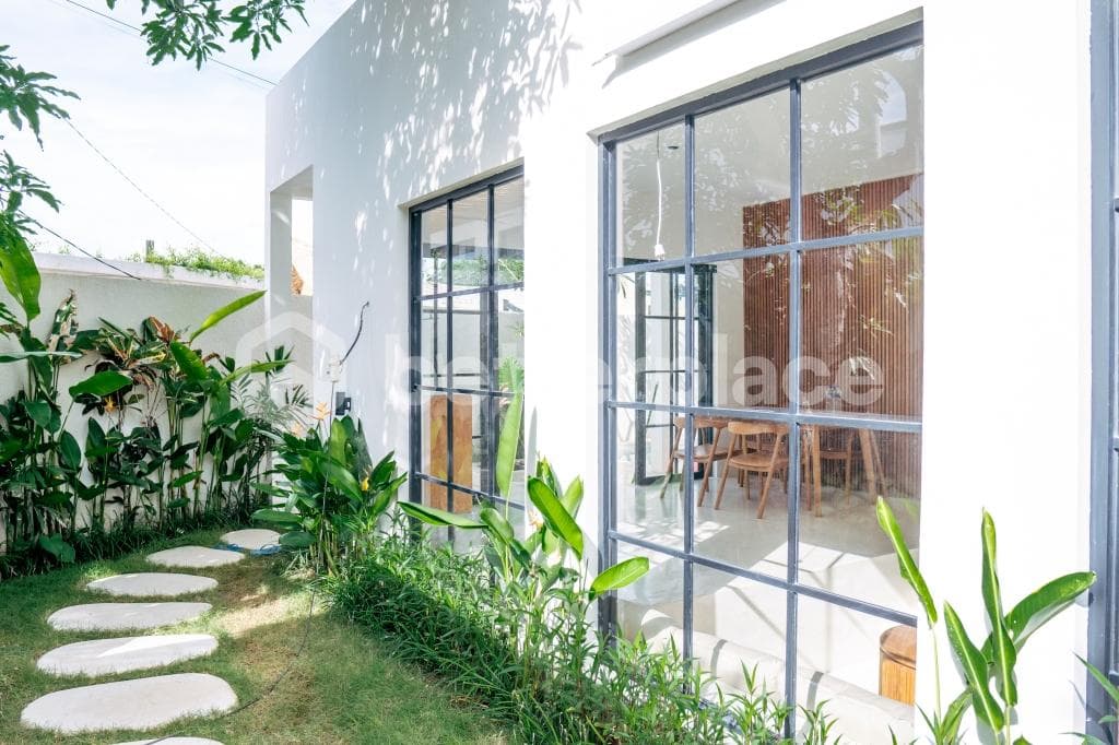Bali Investment Gold: A Leasehold 3-Bed Villa with Promise of Luxe Living and Returns