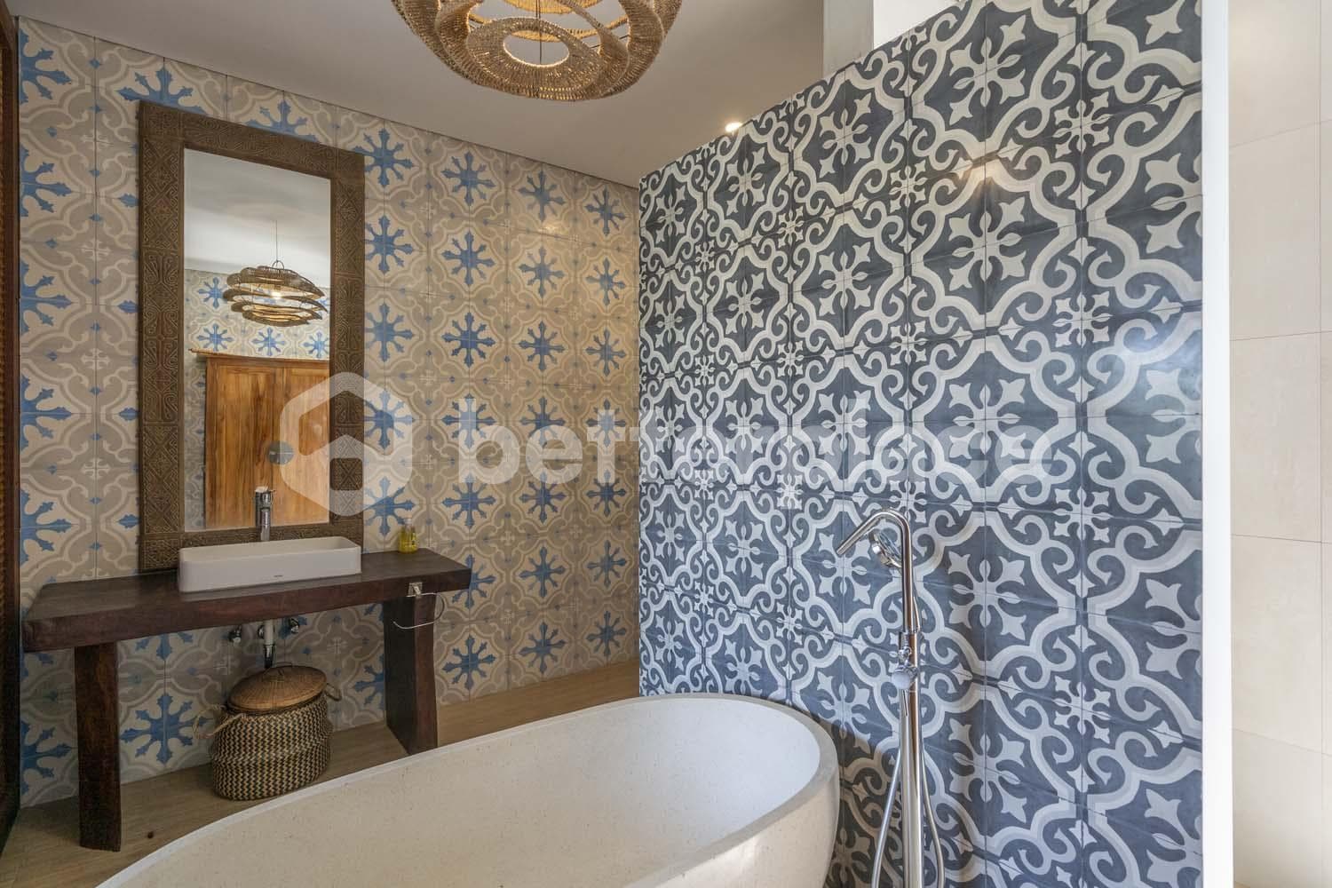 Sayan Serenity Furnished 2BR Villa with Enclosed Living