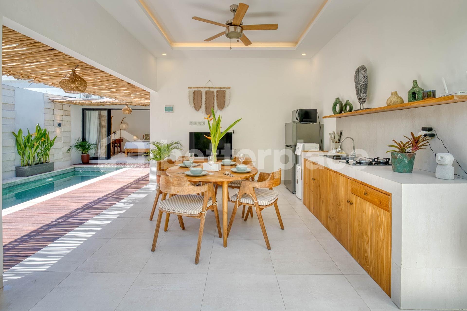 A Rare Turnkey Investment in Central Seminyak – Stunning Leasehold Tropical 2-Bed Villa Combining Traditional Balinese Architecture with Modern Lifestyle Convenience
