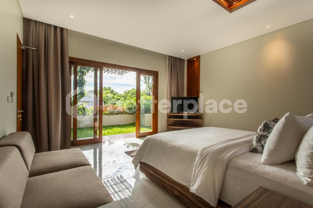 Luxury Living: “Elegantly Furnished for Immediate Occupancy”