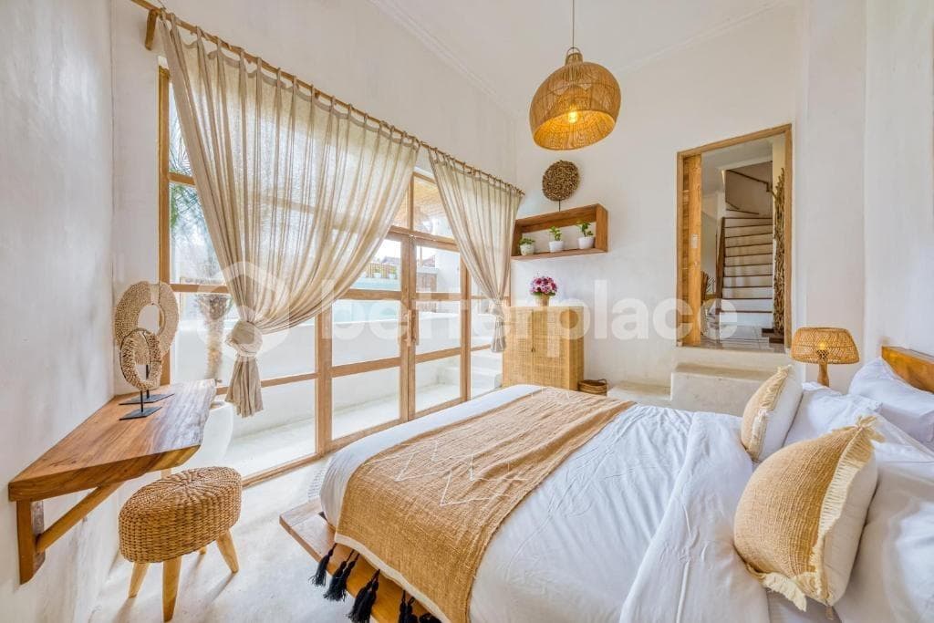 Unmatched Elegance: Leasehold 6-Bed Fully Furnished Villa with Prime Location in Bali