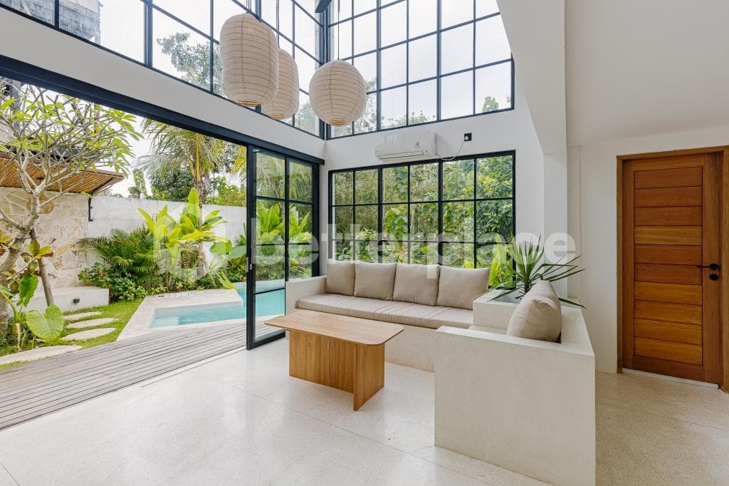 Seaside Sophistication: Stylish Leasehold Loft Just Steps from Balangan Beach