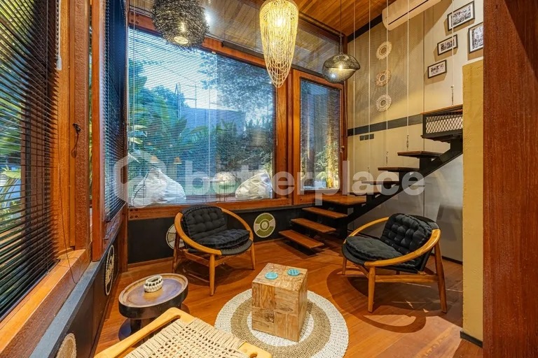 Own an Extraordinary Leasehold Modular 5-Bed Villa Complex in Bukit – Pecatu – Designer Wooden Mezzanine Residences Crafted for Luxury Living and High-Yield Investment Returns