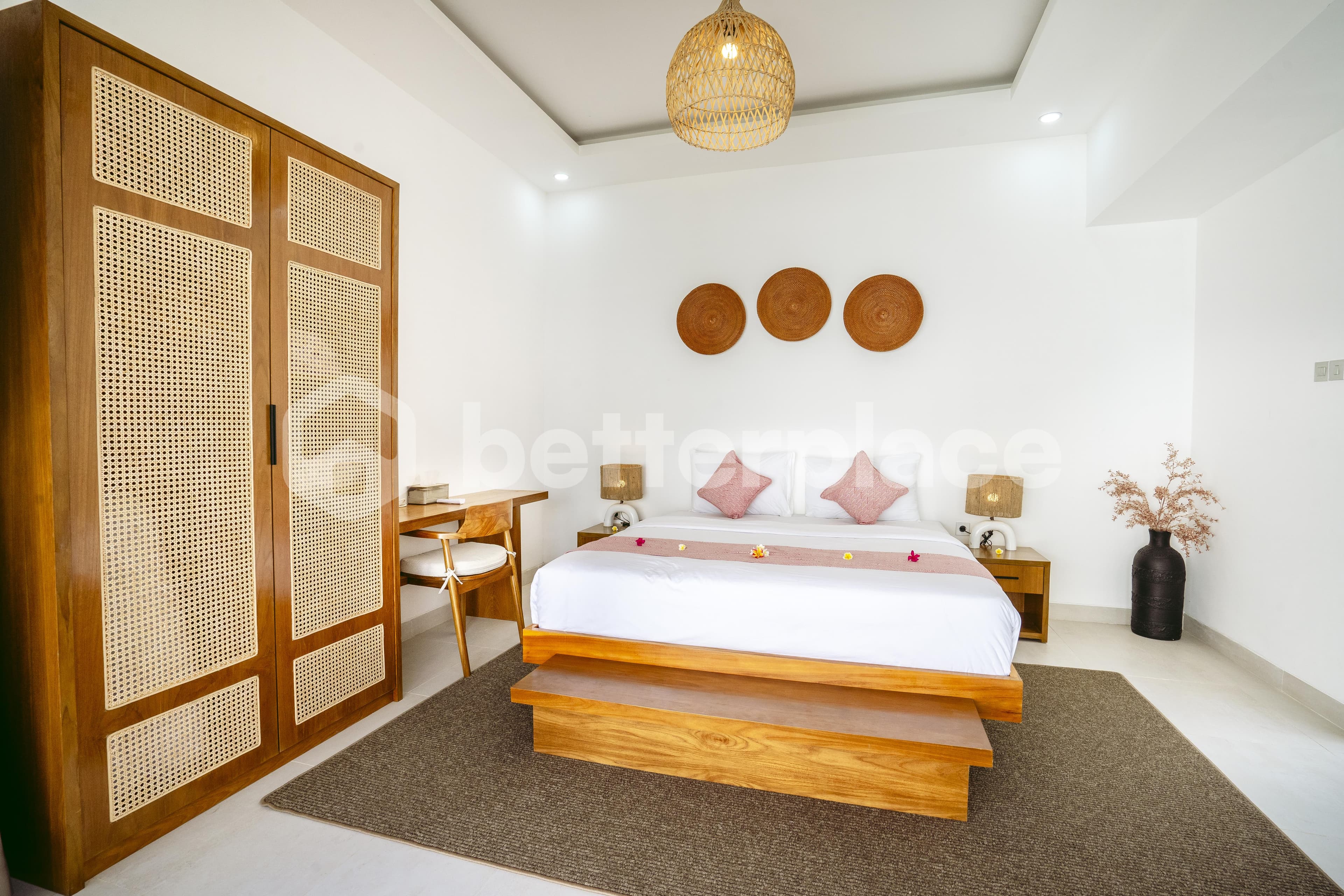Modern Tropical 2 Bedroom Villa in Seminyak, A Prime Investment Opportunity