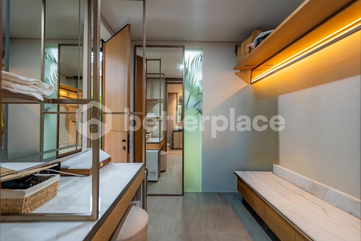 Luxury Modern Villa in Bukit Jimbaran 5 Bedrooms with Expansive Premium Residence