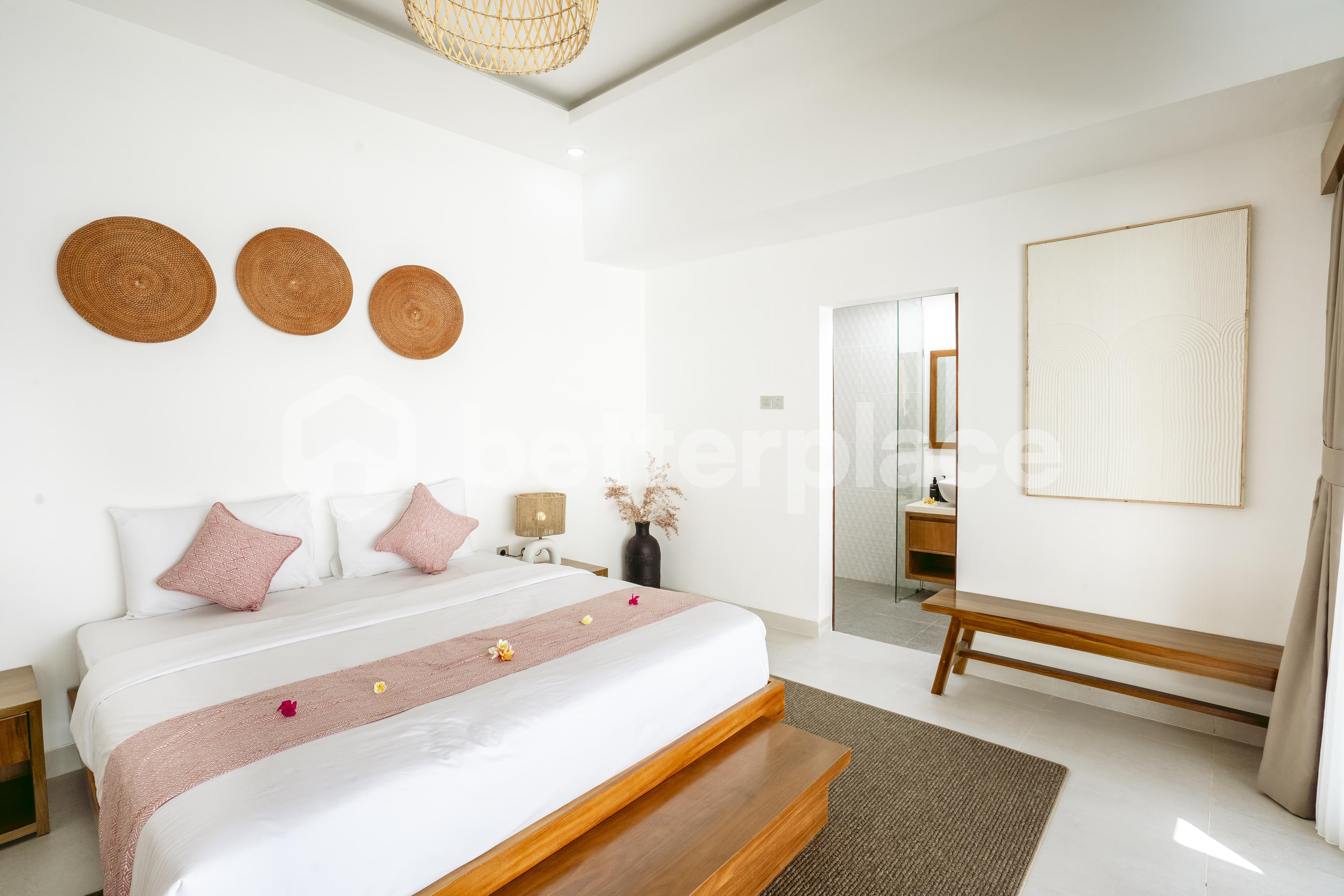 Modern Tropical 2 Bedroom Villa in Seminyak, A Prime Investment Opportunity