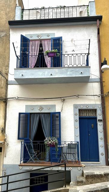 Panoramic Townhouse in Sicily – Montalbano Salita Martiri 16 Marzo